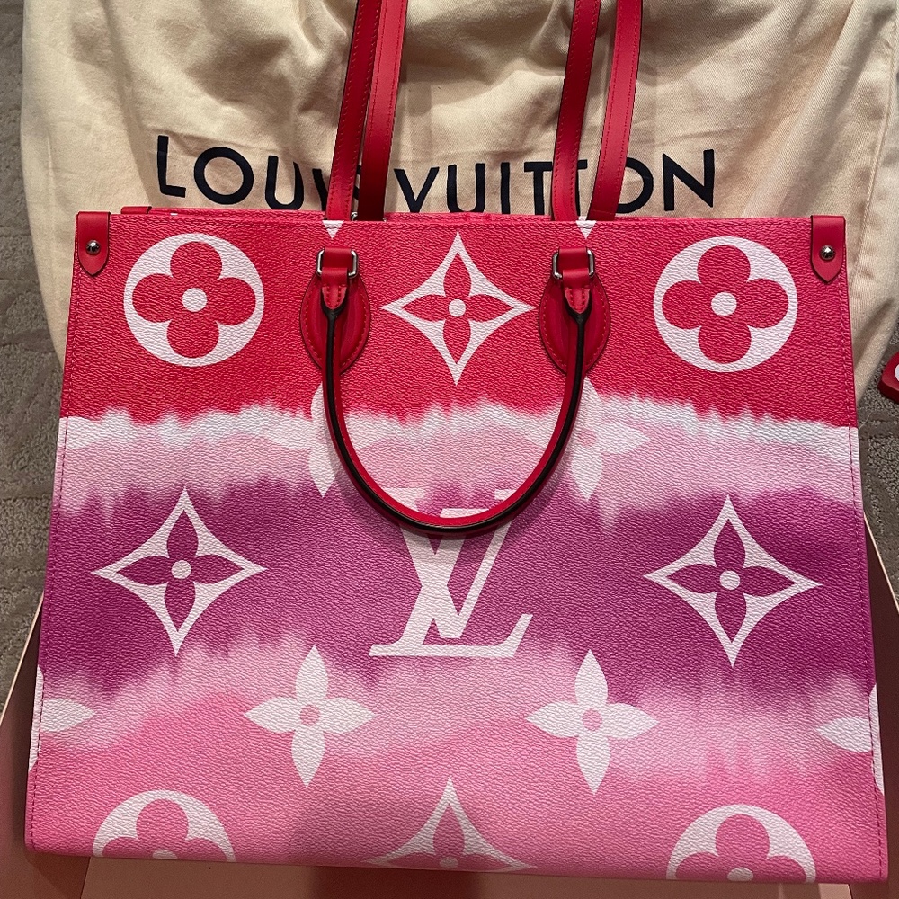 Louis Vuitton Tote